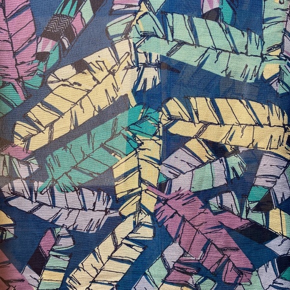 LULAROE Feather Print Long Open Duster Kimono Multi Color Size Medium - Picture 10 of 10